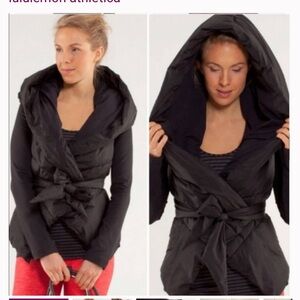 Lululemon Down to the Studio Puffer Jacket, sz 6